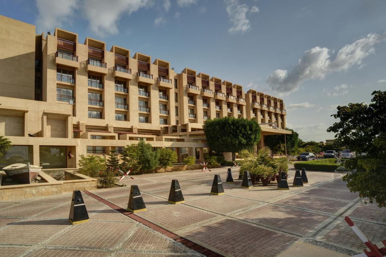 Zaver Pearl Continental, Gwādar Exterior foto