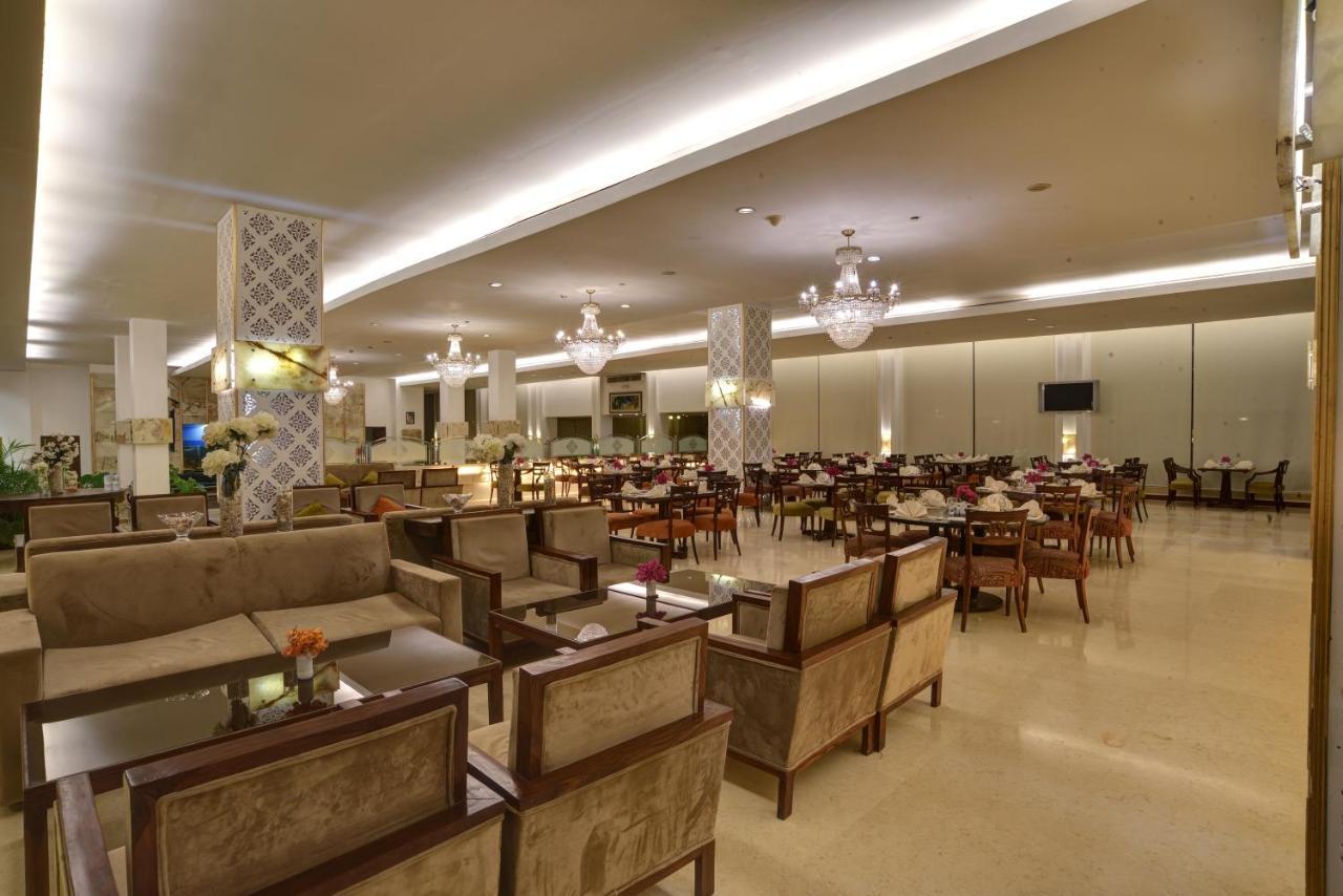 Zaver Pearl Continental, Gwādar Exterior foto