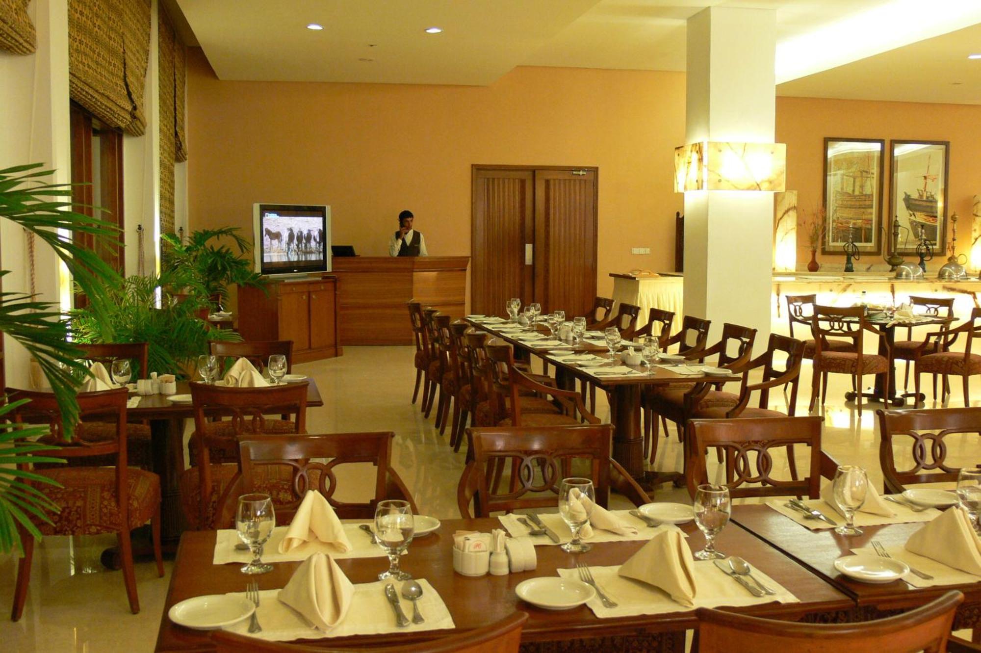 Zaver Pearl Continental, Gwādar Exterior foto
