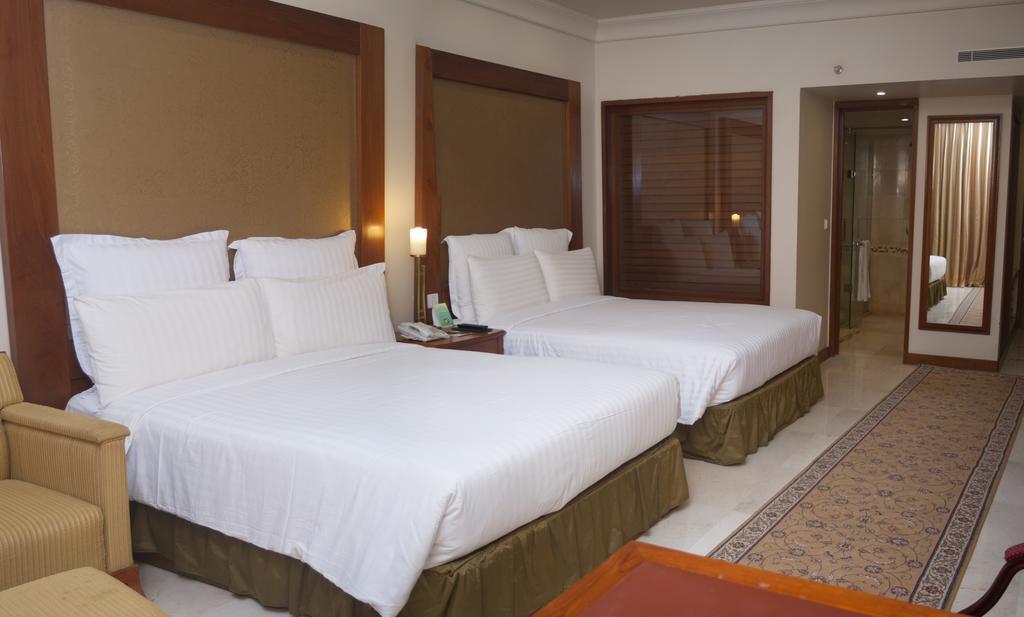 Zaver Pearl Continental, Gwādar Exterior foto